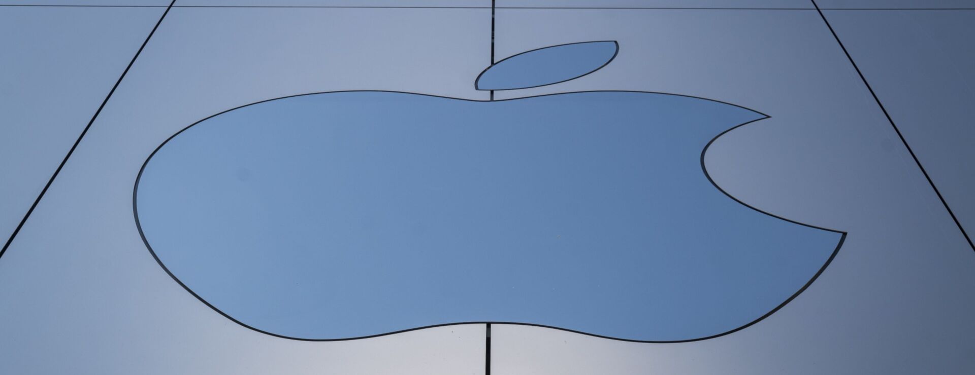 Uniloc Lacks Standing In Patent Suit Against Apple, Court Says